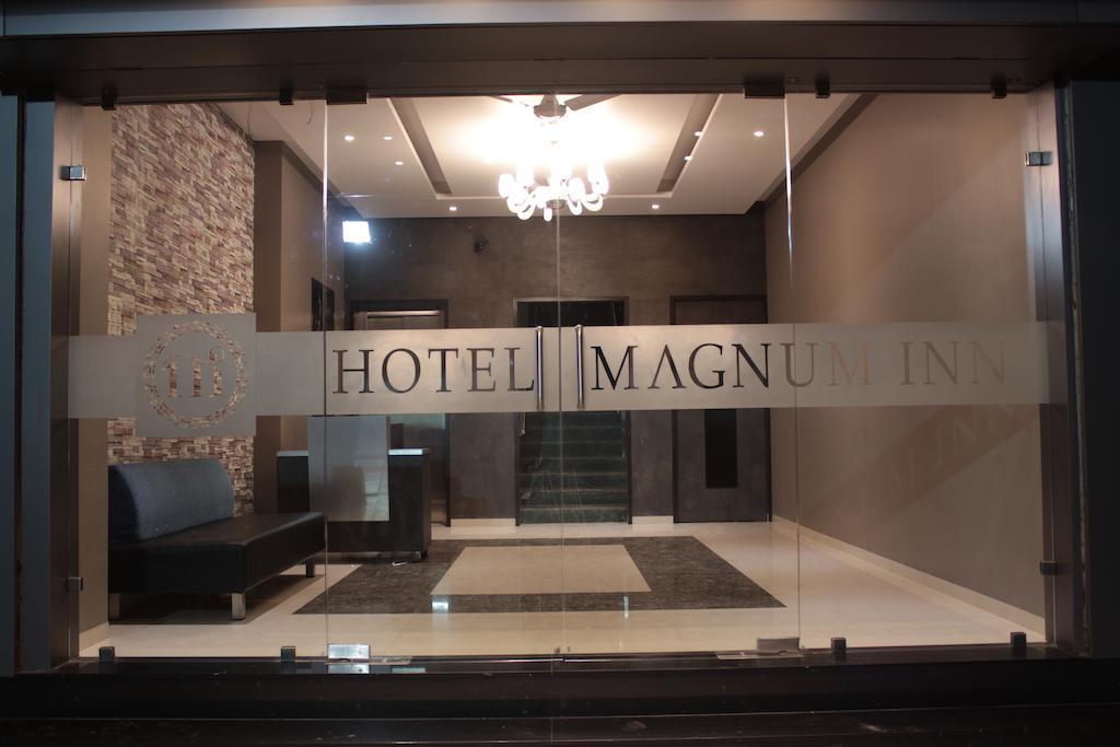 Hotel Magnum Inn Джунагадх Экстерьер фото